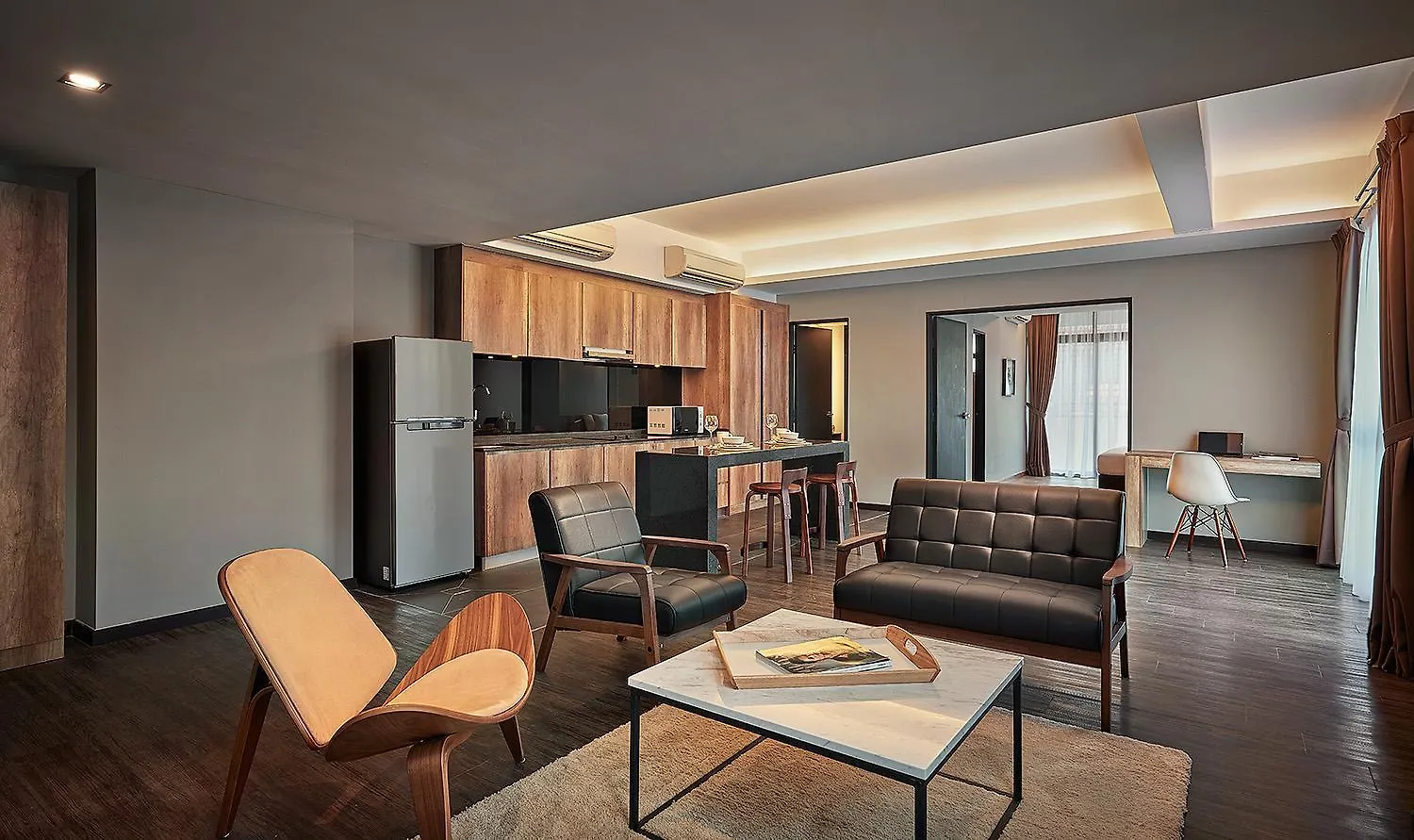 Hotel Tropics Eight Suites